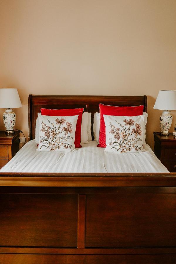 Abbeyview House Bed and Breakfast Abbeyshrule Exteriör bild
