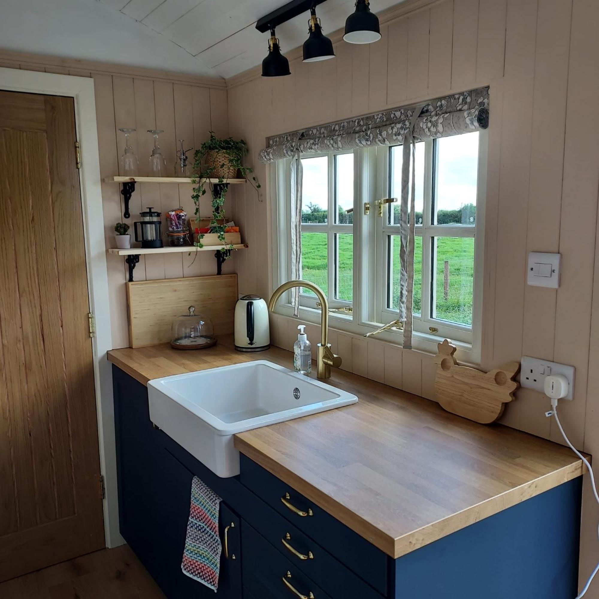 Abbeyview House Bed and Breakfast Abbeyshrule Exteriör bild